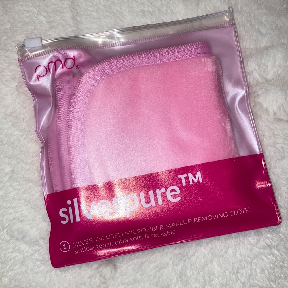 PMD microfibre silver infused makeup cloth
